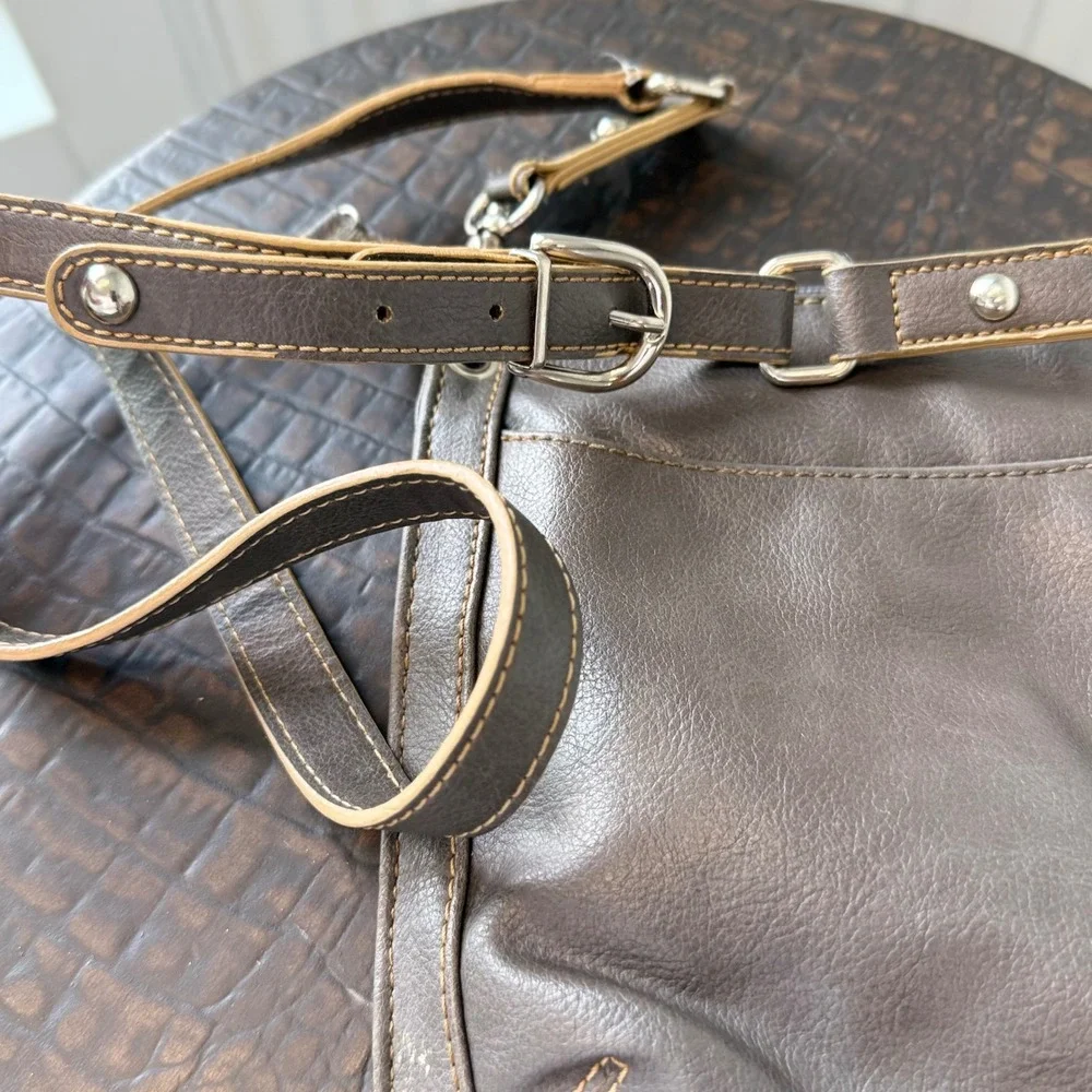 Chinese Laundry CrossbodyBag Y2KWomen Small Brown EUC Faux Leather Utility Purse